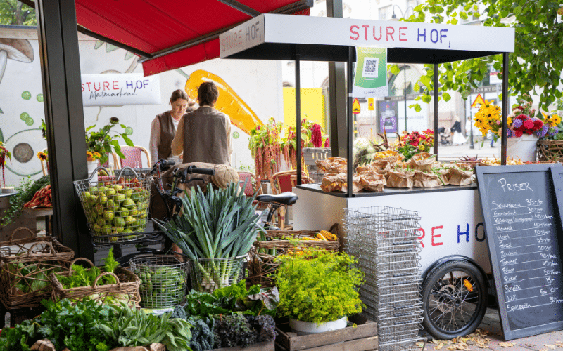 Skördemarknad utanför Sturehof